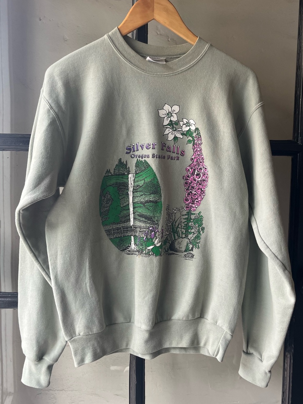 Vintage 1999 Silver Falls Oregon State Park Souvenir Sweater